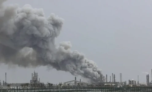 دول الخليج خسرت 15 مليار دولار من عائدات الطاقة منذ بداية الحرب