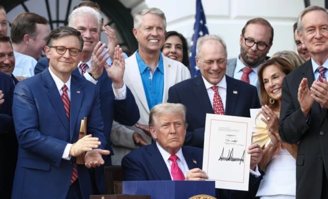 1.5 ترليون دولار.. ترامب يقترح أكبر موازنة دفاع منذ الحرب العالمية