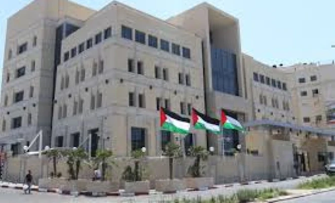 سلطة النقد توعز للبنوك بعدم خصم أقساط القروض من رواتب الموظفين