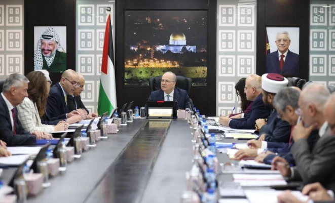 قانون الدين العام الجديد.. هل هو مناورة مالية للحكومة أم ترحيل للأزمات؟!