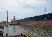 قرار أميركي جديد بشأن العقوبات المفروضة على النفط الروسي