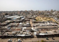 بلدية غزة تناقش مقترحات الاستخدام المؤقت لسوق فراس