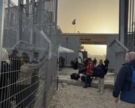 بالأرقام.. إحصائية حركة المسافرين عبر معبر رفح منذ إعادة فتحه