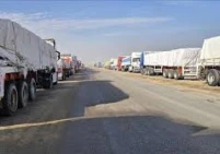 112 شاحنة محملة بالضائع والمساعدات دخلت إلى غزة أمس الجمعة