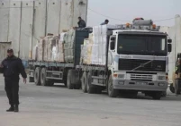 189 شاحنة دخلت إلى قطاع غزة الخميس