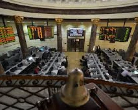 هبوط بالأسهم والجنيه.. الأسواق المصرية تتلقى صدمات اليوم الثالث للحرب