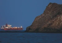 هذا ما يمنع فتح مضيق هرمز ؟