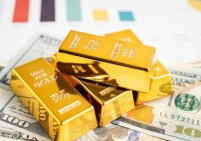 ارتفاع أسعار الذهب وتراجع النفط عالميًا