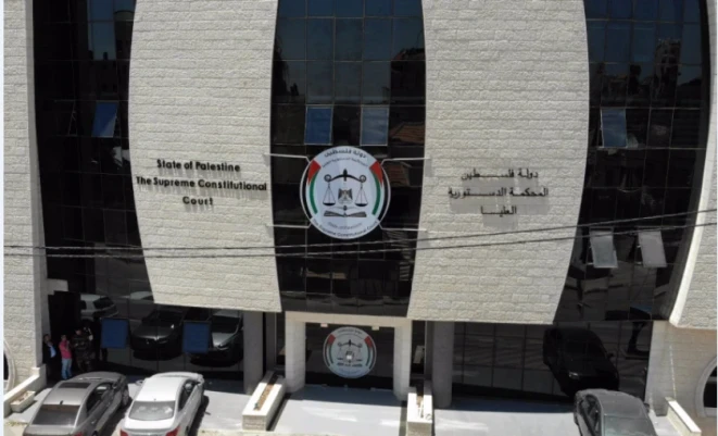 تحقيق يكشف كواليس التفاف المؤسسات الحكومية الفلسطينية على قرارات القضاء