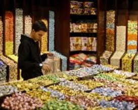 الشوكولاتة تتصدر قائمة الأصناف التي دخلت إلى غزة خلال شهر مارس