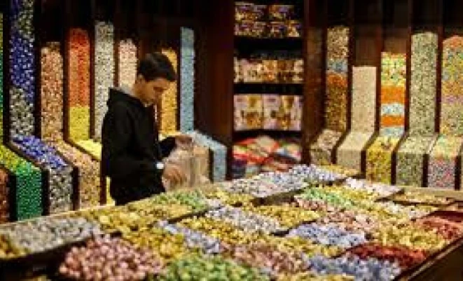 الشوكولاتة تتصدر قائمة الأصناف التي دخلت إلى غزة خلال شهر مارس