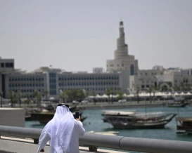 فيتش للتصنيف الإئتماني تزيل قطر من قائمة المراقبة السلبية
