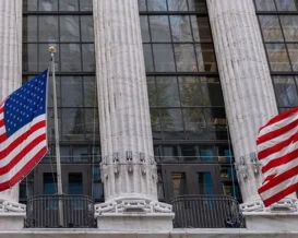 "وول ستريت" تفتح على ارتفاع