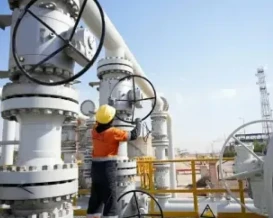 العراق يعلن استئناف صادرات النفط من جميع الحقول