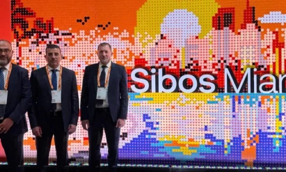 البنك الوطني يشارك بمؤتمر SIBOS 2026 في ميامي الأمريكية