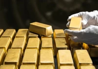 الذهب يزيد من مكاسبه وسط توقعات بمزيد من الارتفاع