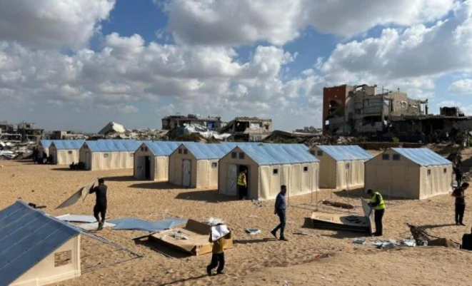 غزة.. خطة لاستبدال الخيام بوحدات سكنية مسبقة الصنع