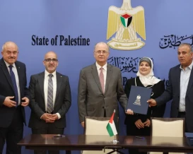 الحكومة الفلسطينية توقع اتفاقيات بنحو 10 ملايين دولار لدعم مشاريع البنية التحتية والصحة والترميم