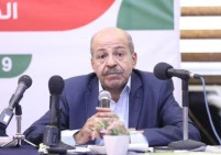 اقتصاد الندرة القسرية في غزة: عندما تتحول السيجارة إلى عملة بديلة