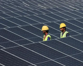 مصر تخطط لزيادة إنتاج الكهرباء من المصادر المتجددة في 2026