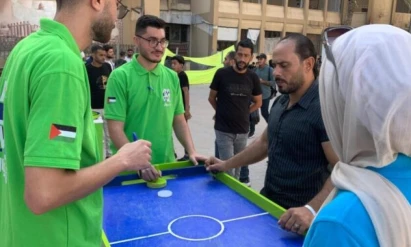 جوال تشارك طلبة جامعة الأزهر في غزة فرحة العودة إلى مقاعد الدراسة