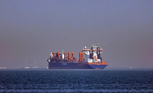 قفزة تاريخية في تكاليف شحن النفط والغاز جراء التوتر بمضيق هرمز