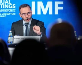 كبير اقتصاديي صندوق النقد ينتقد إدارة ترمب للرسوم الجمركية ويحذر