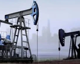 شركات النفط العملاقة تحذر ترامب من أزمة طاقة بسبب إغلاق هرمز