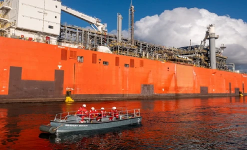 خبير: تكلفة التعافي من صدمة إغلاق مضيق هرمز ستكون هائلة