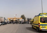 إجلاء 78 مريضاً ومرافقاً عبر معبر رفح