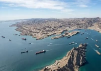 اتصالات لإعادة فتح مضيق هرمز وتنسيق عربي مستمر لاحتواء التصعيد