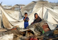 انخفاض كبير في تدفق السلع والمساعدات إلى غزة يُهدّد الواقع المعيشي