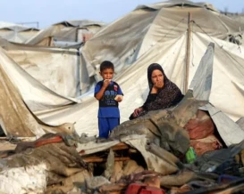 انخفاض كبير في تدفق السلع والمساعدات إلى غزة يُهدّد الواقع المعيشي