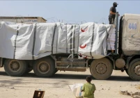 تفاصيل البضائع التجارية والمساعدات التي دخلت غزة الأربعاء