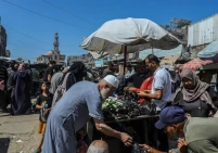 شاحنات المواد التموينية والأغذية إلى غزة تتراجع 46%