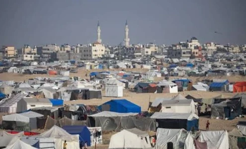 النازحون في قطاع غزة بحاجة عاجلة إلى 500 ألف خيمة وشادر