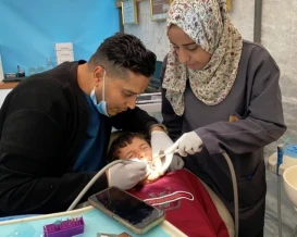 بنسبة 8000٪.. أسعار بنج الأسنان في غزة تصل لمستويات جنونية