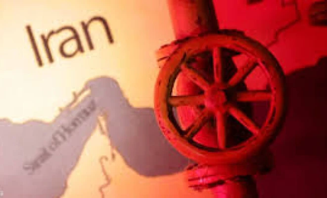 لن نسمح بخروج "لتر واحد من النفط".. إيران تهدد وترامب يرد