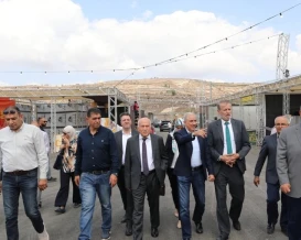 وزير الاقتصاد يبحث في نابلس سبل تعزيز النشاط الاقتصادي