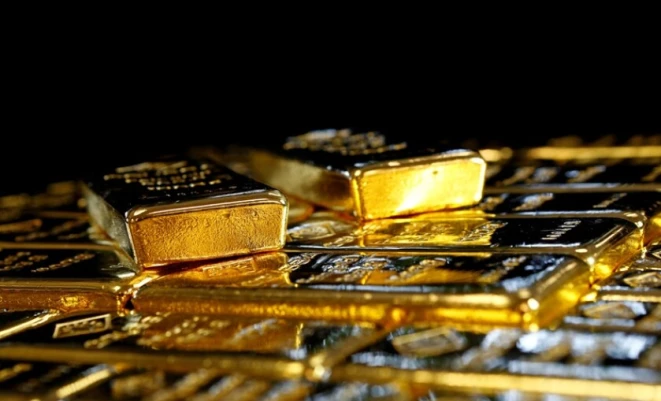الذهب يسجل أعلى مستوى منذ منتصف أيار