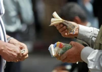 14 ألف عامل في القطاع الخاص بالضفة يتقاضون رواتب أقل من الحد الأدنى للأجور
