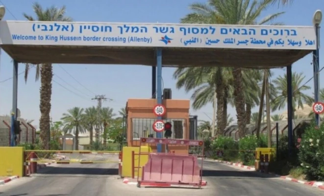 إسرائيل تخنق اقتصاد الضفة.. إجراءات جديدة على معبر الكرامة التجاري