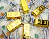 انخفاض أسعار الذهب مع ارتفاع مؤشر الدولار عالميا