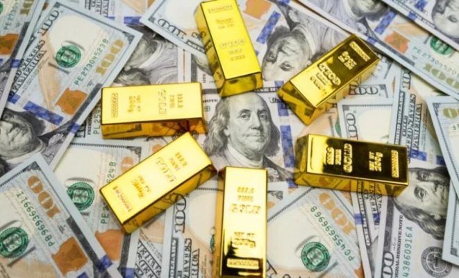 انخفاض أسعار الذهب مع ارتفاع مؤشر الدولار عالميا