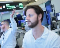 اتفاق إيران يصعّد بالأسهم الأمريكية  إلى مستوى قياسي