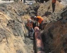 تواصل جهود إعادة تأهيل شبكات المياه والصرف الصحي في جباليا