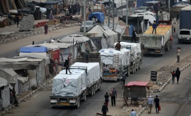 115 شاحنة مساعدات فقط دخلت قطاع غزة السبت