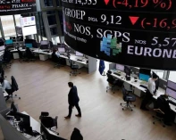 تراجع الأسهم الأوروبية مع تصاعد الضبابية بشأن محادثات واشنطن وطهران