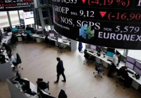 تراجع الأسهم الأوروبية مع تصاعد الضبابية بشأن محادثات واشنطن وطهران