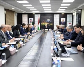 أبو الرب: الحكومة تواجه تحدّيات وجودية في ظل حصار مالي غير مسبوق